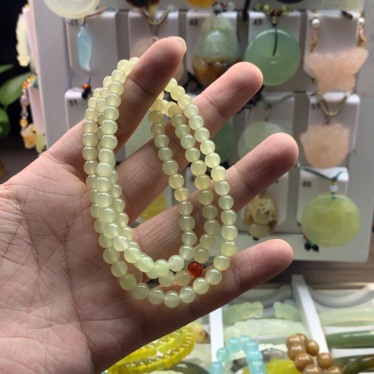 【闪购商品】蛇纹石玉颈饰未镶嵌