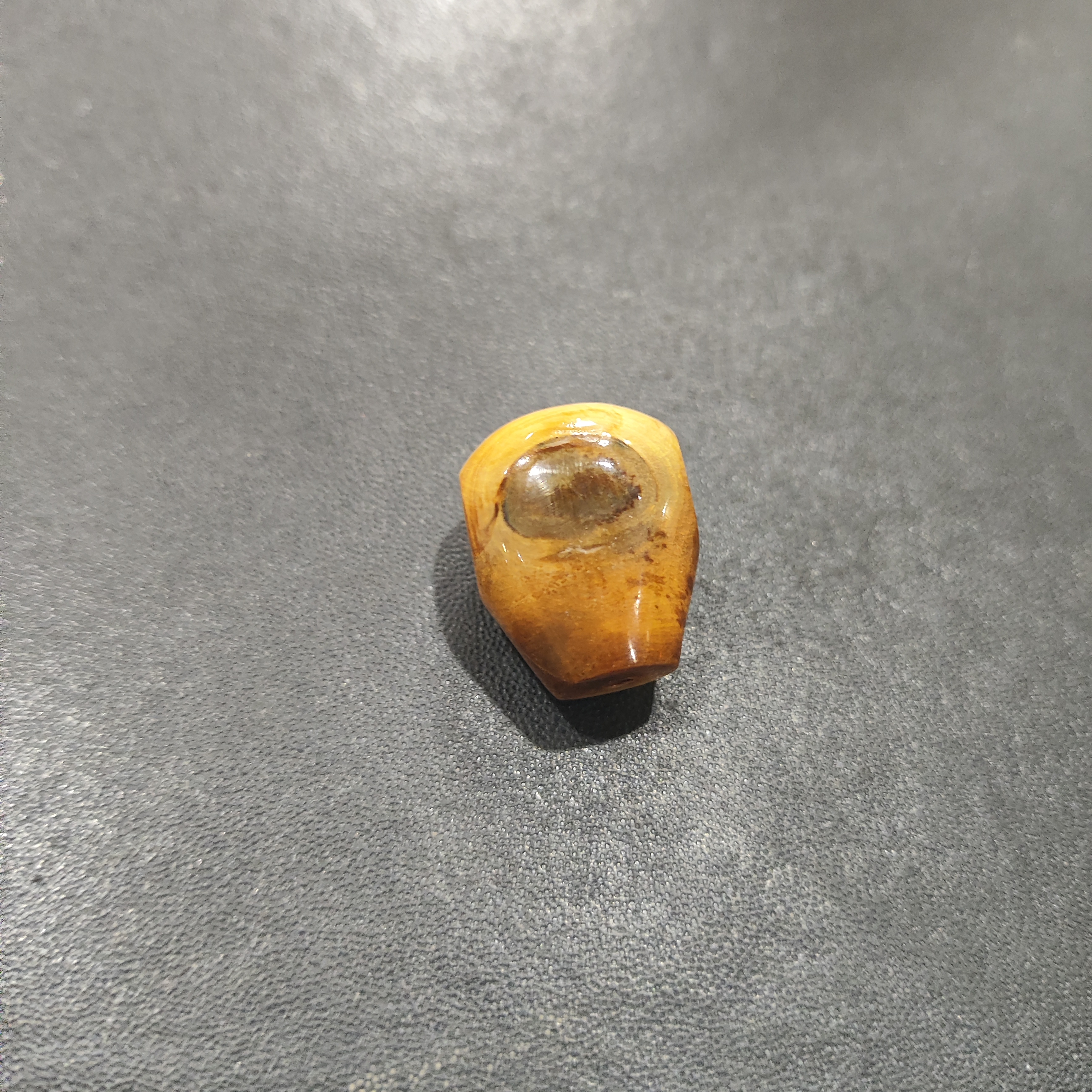 猛犸约4.4克雕刻件ZS895