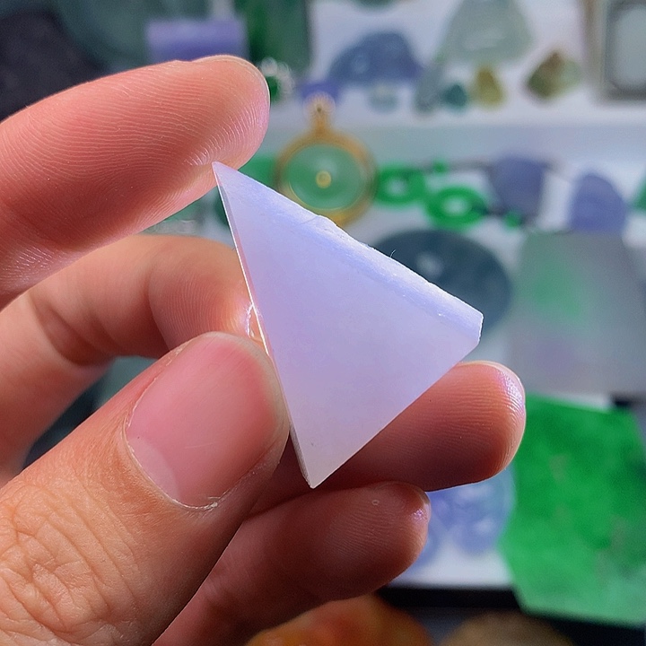 翡翠挂件未镶嵌料子