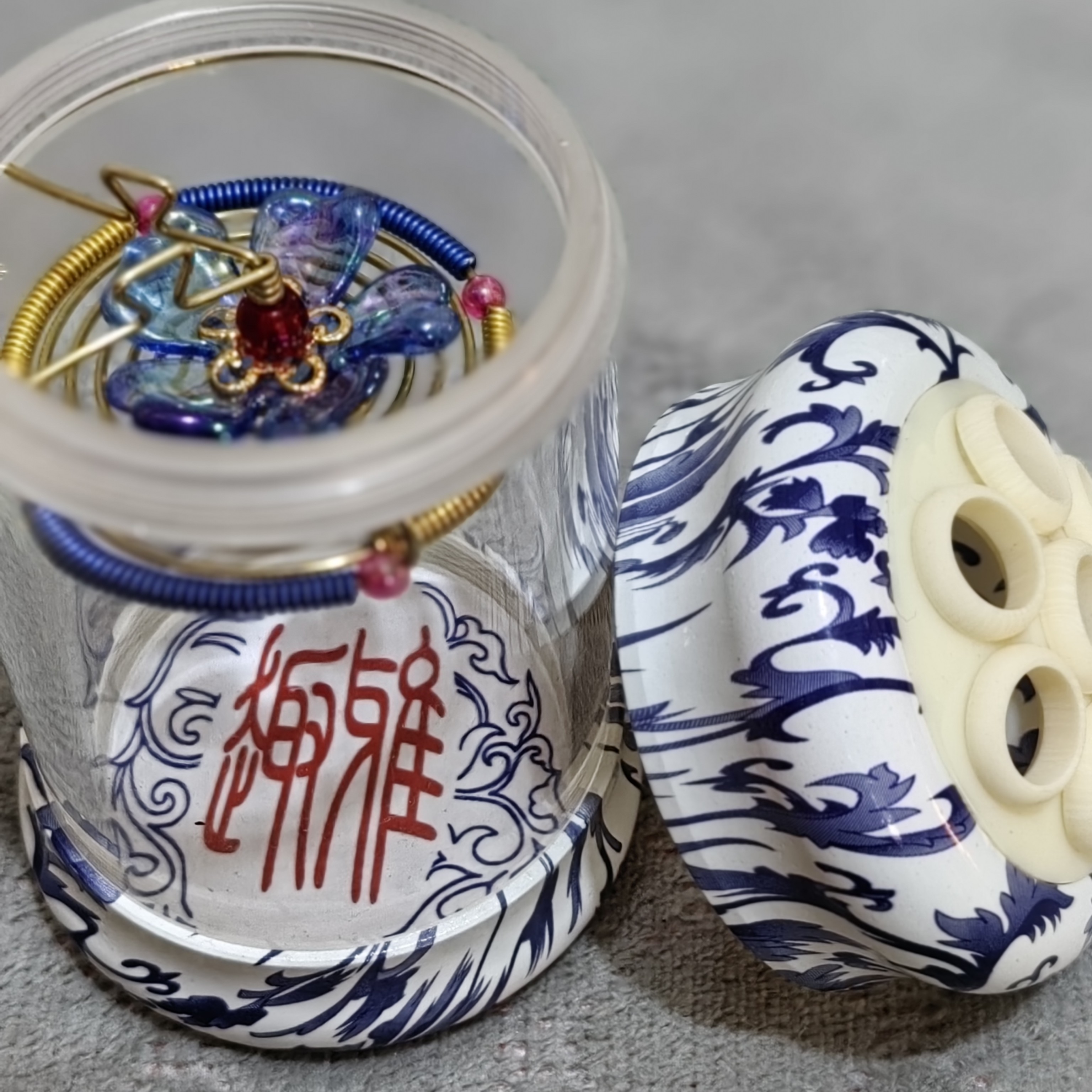 津韵鸣虫_青花瓷七孔蝈蝈叫罐口径60 带1簧