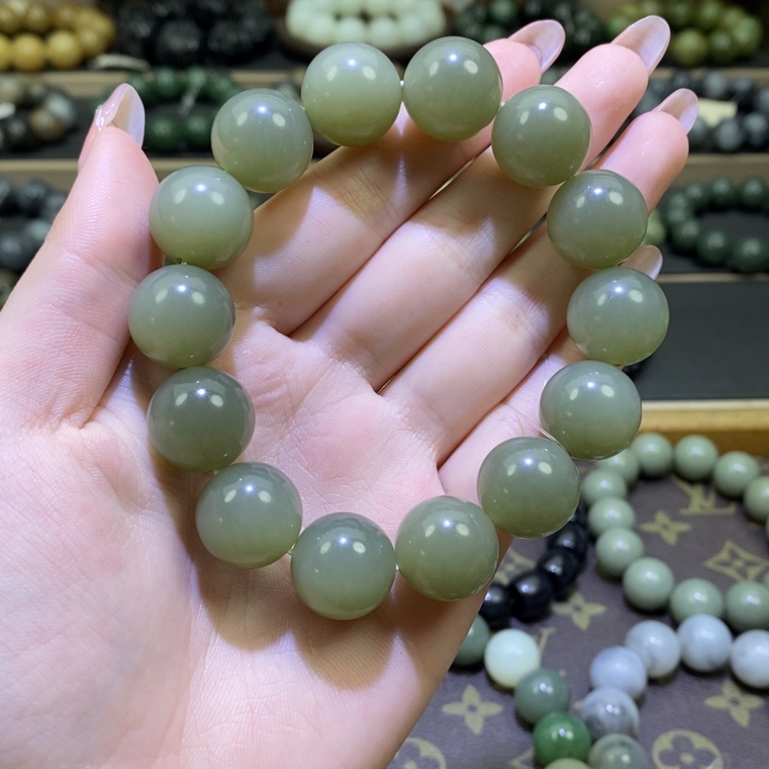 和田玉手串未镶嵌