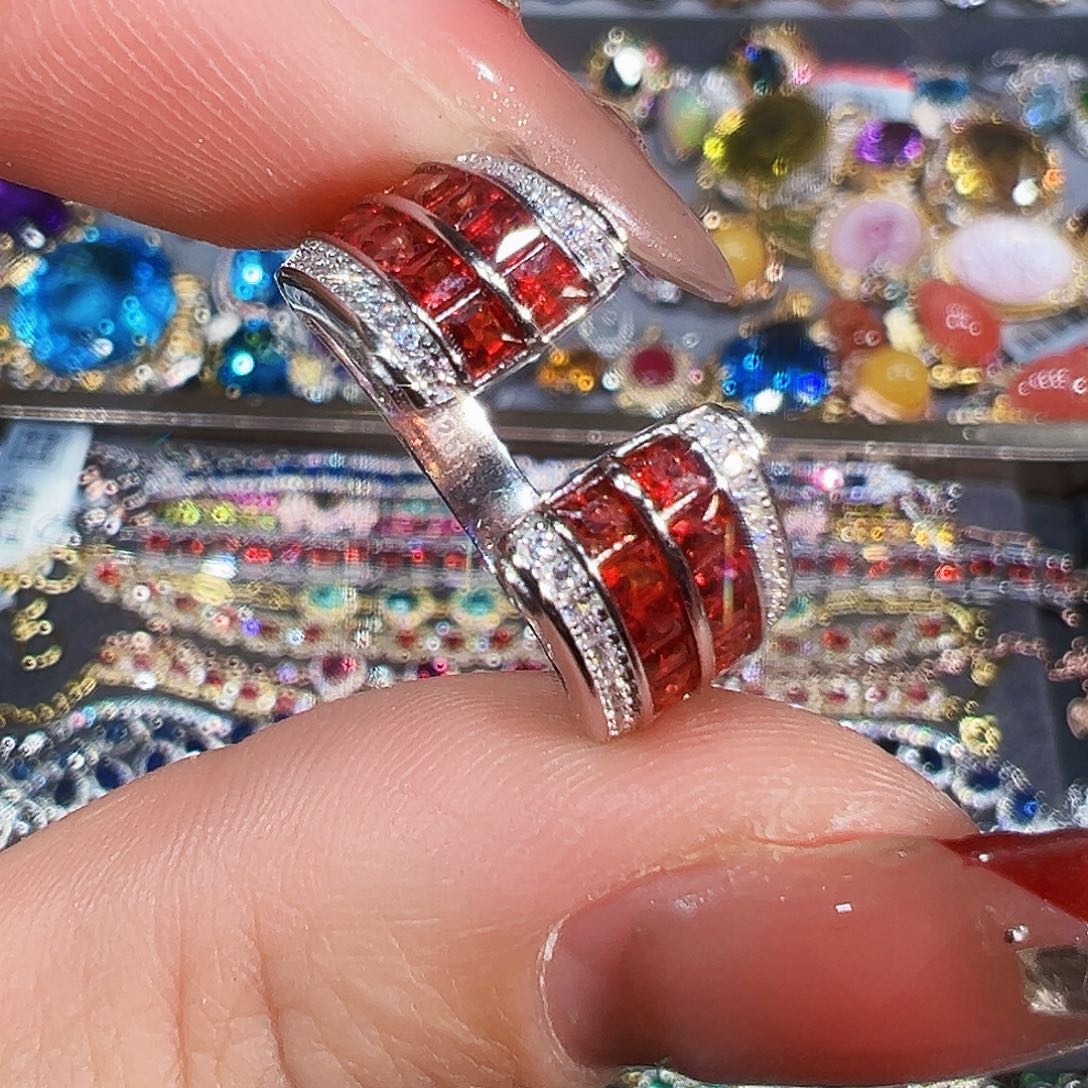 银S925镶嵌红宝石珠宝奇石王***琳