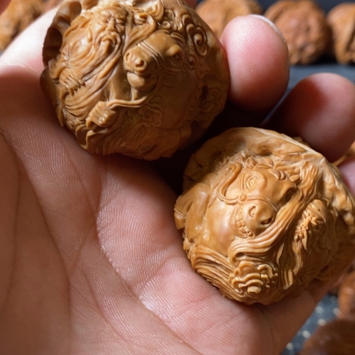 遇***见把件文玩核桃关公