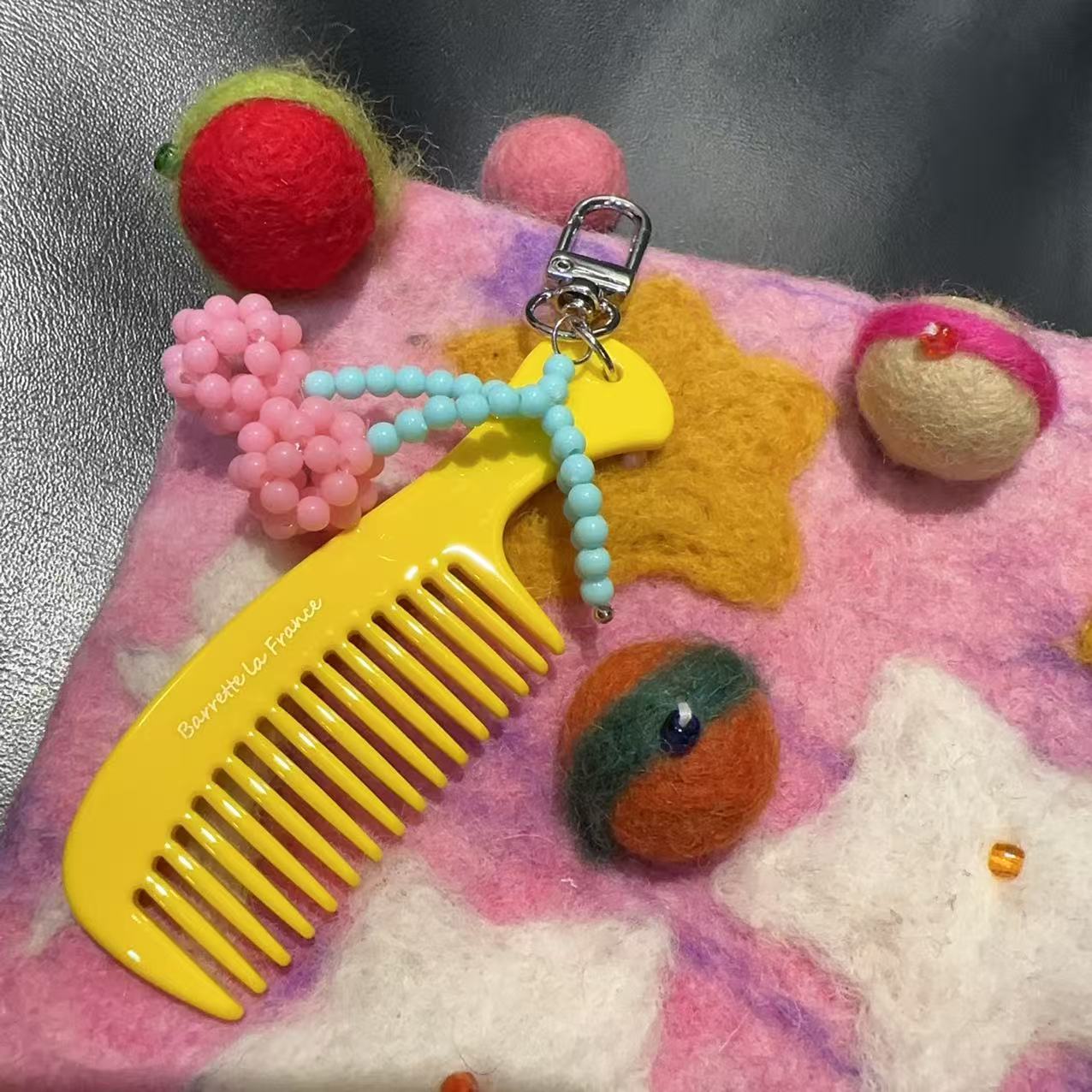 韩国设计款发梳挂件G9922