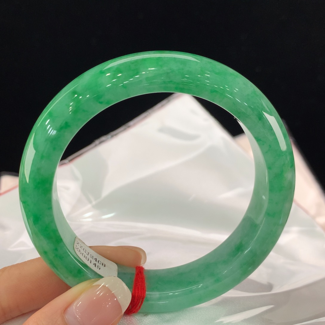 翡翠手镯未镶嵌111-0149