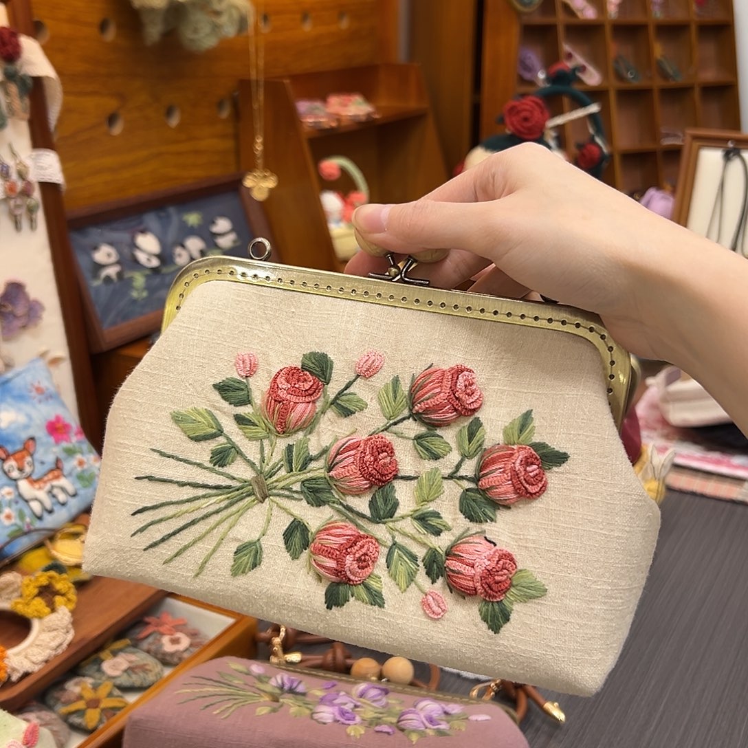 塑料钩织刺绣手工包包玩偶居家用品