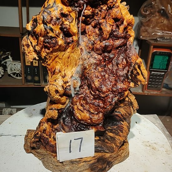 鹤***山泥塑17北沉香琥珀木天然造型山水摆件。