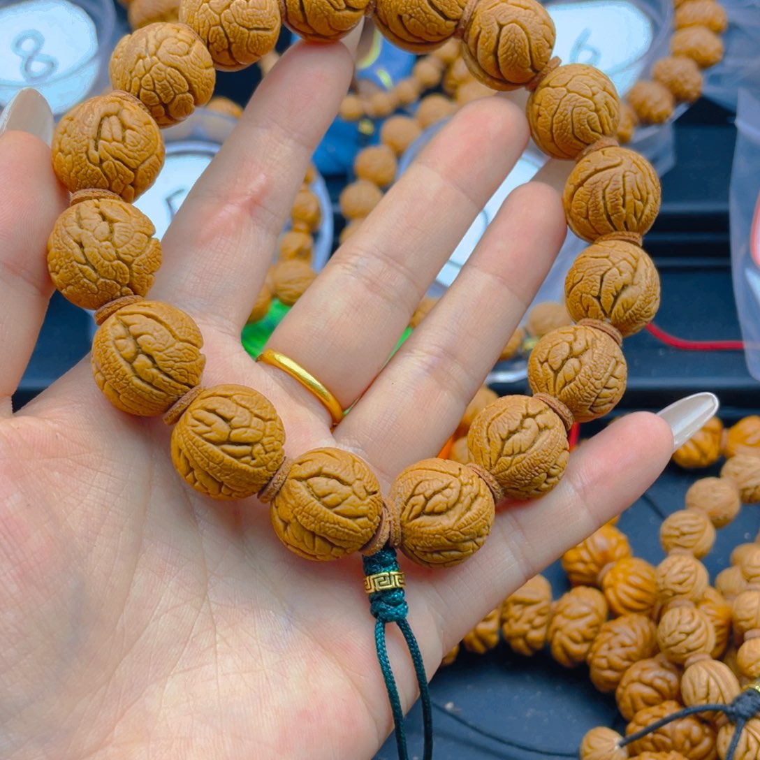 吊坠桃核权权权21