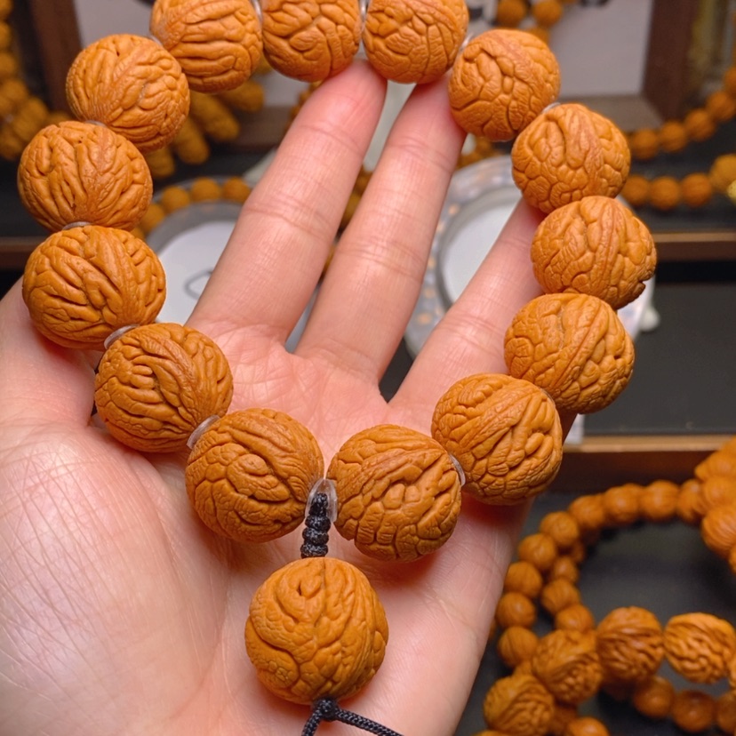 【闪购商品】桃核手串龙文桃核