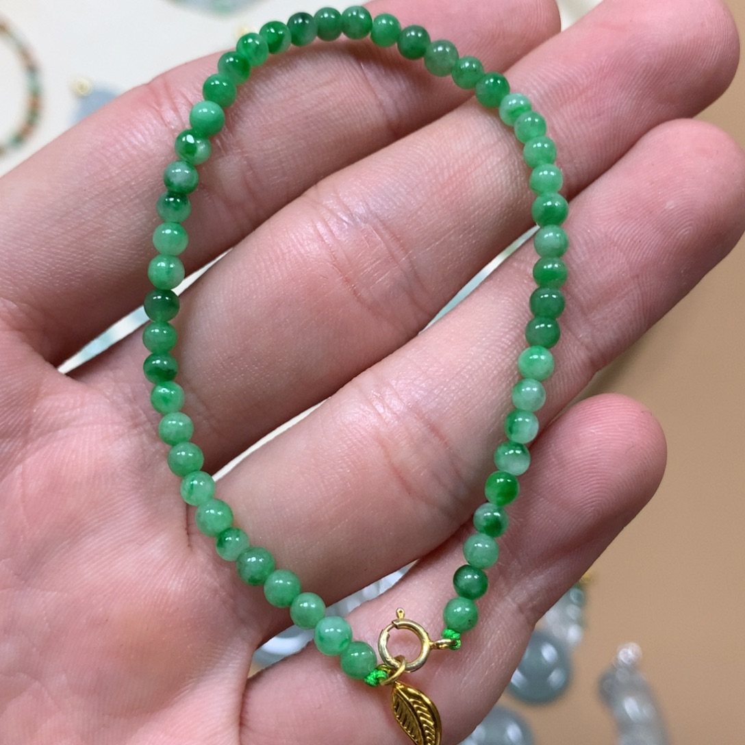 翡翠未镶嵌颈饰天然缅甸A货翡翠