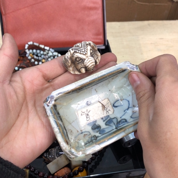 陶瓷孤品单件车里拍