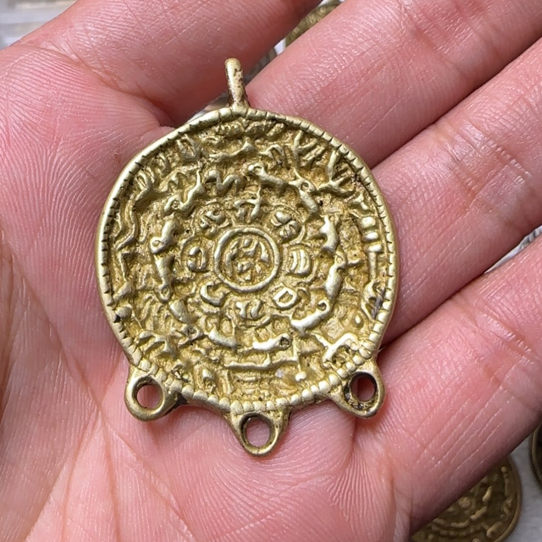 藏区回流九宫黄标熊