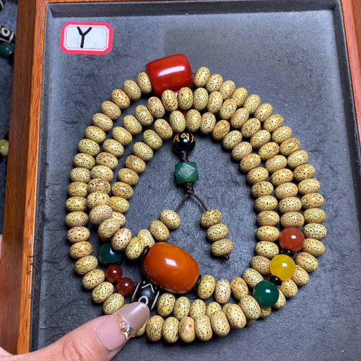 星月菩提吊坠菩提