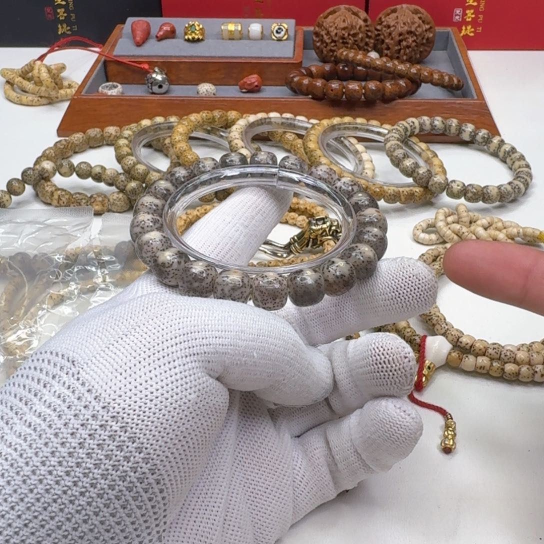 星月菩提手串28尊宠糯冰石玉11左右桶单圈