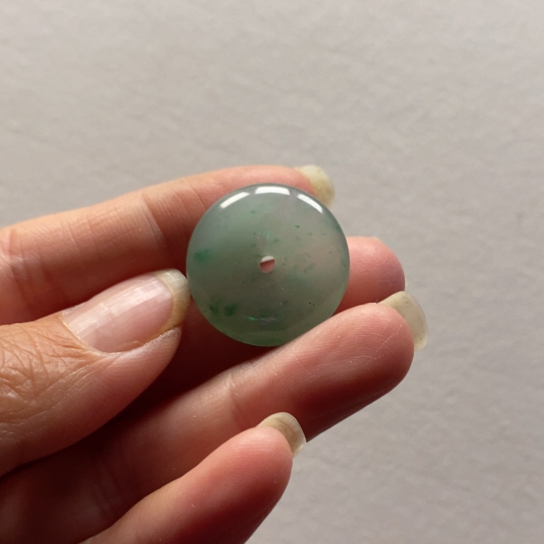 石英质玉颈饰未镶嵌