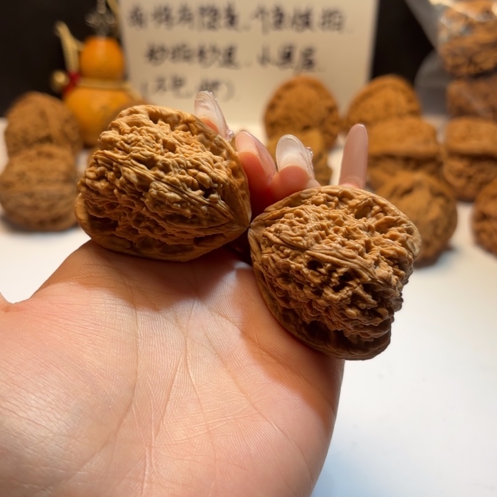 文玩核桃吊坠16号39-39-41天残凹底