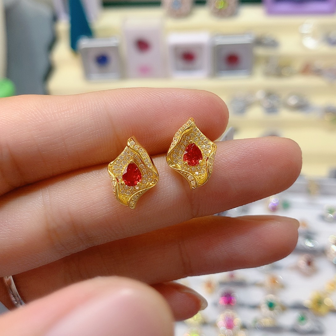 蓝宝石耳钉银S925镶嵌