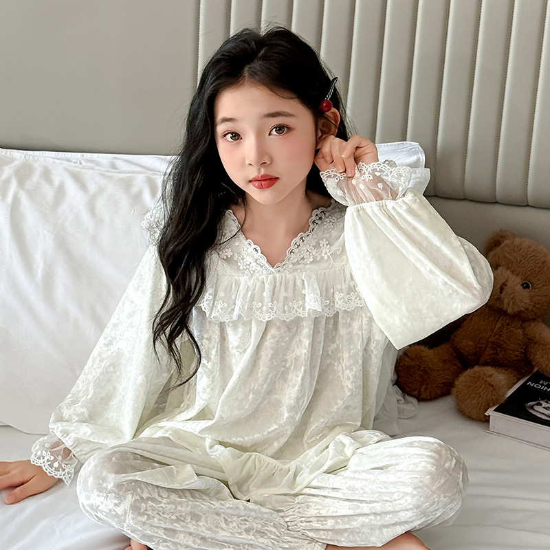 女童睡衣春秋2025新款儿童长袖家居服金丝绒网红甜美女孩秋冬睡衣