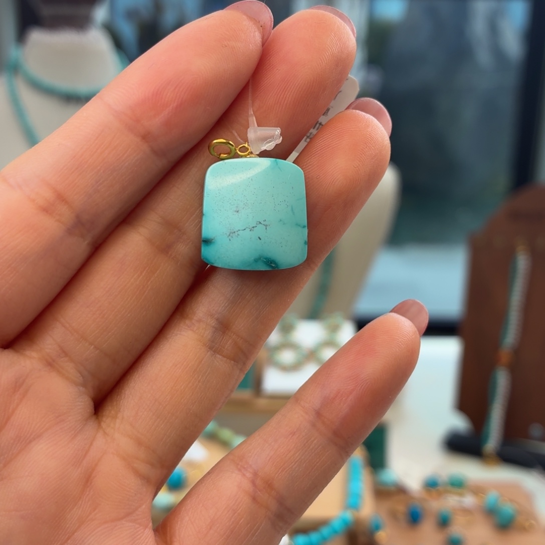 绿松石18K金镶嵌颈饰