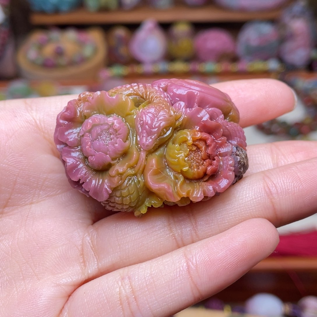 玛瑙/玉髓珠宝半成品未镶嵌思*盐源玛瑙蛇