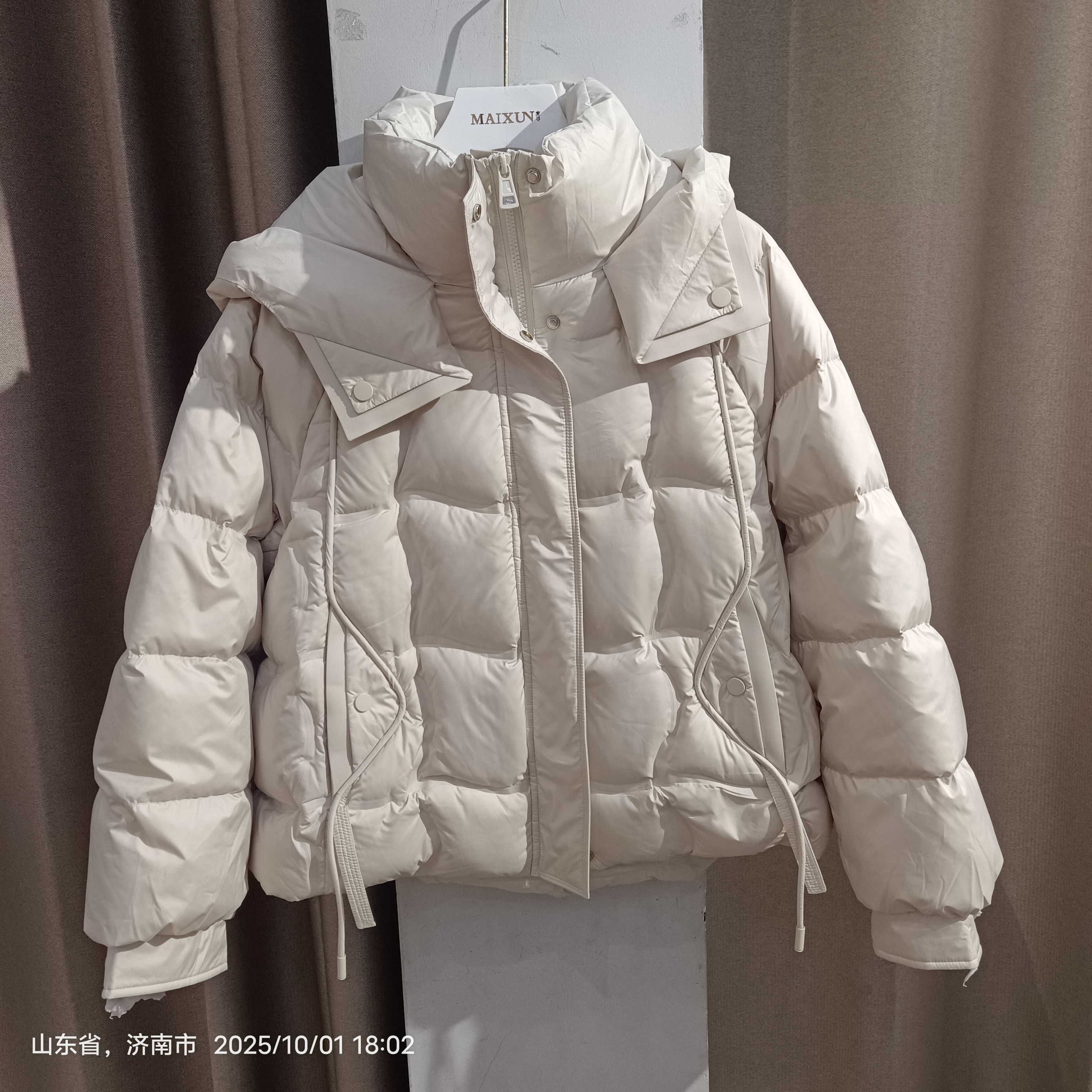麦寻专柜连帽保暖短款90鸭雨服