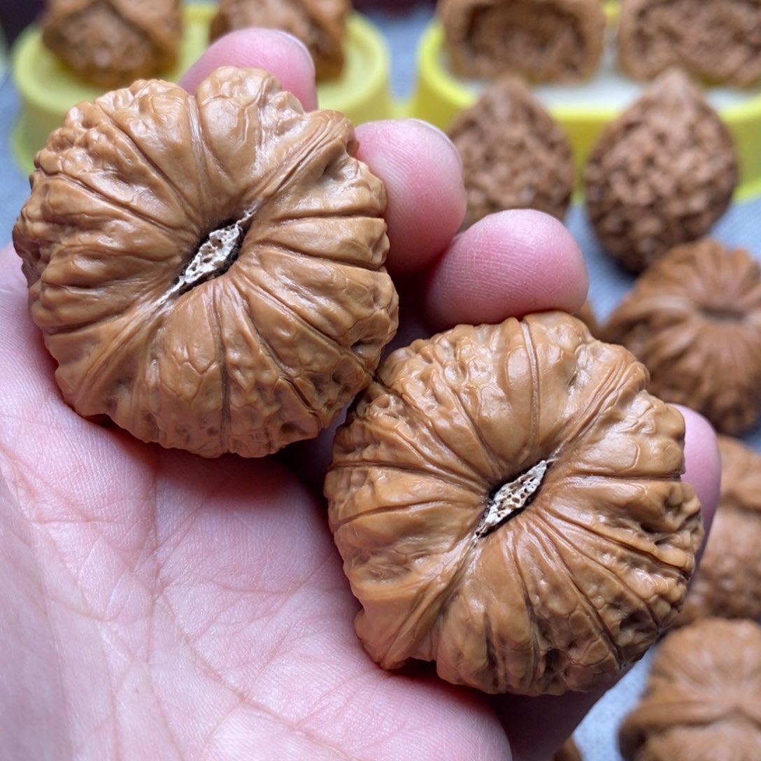 文玩核桃把件42红皮南瓜精品