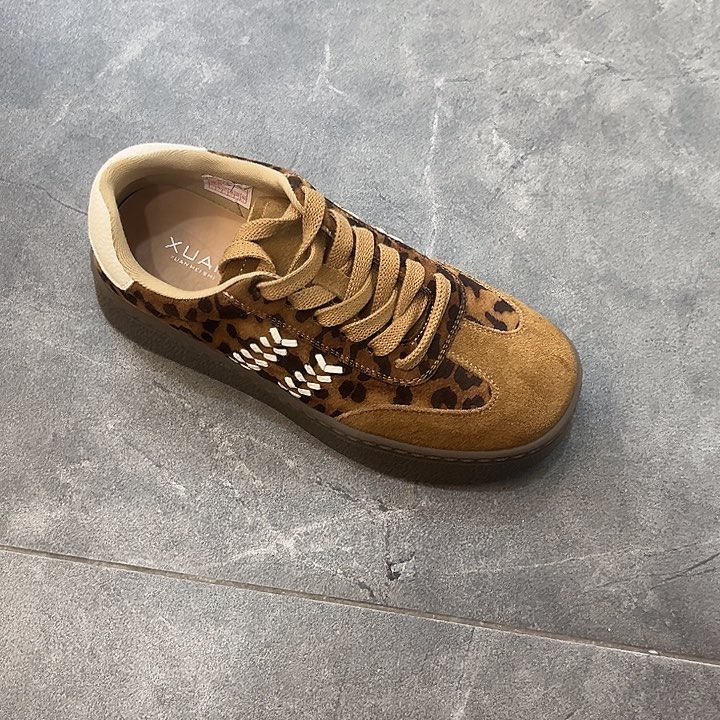 板鞋553-90168驼色37