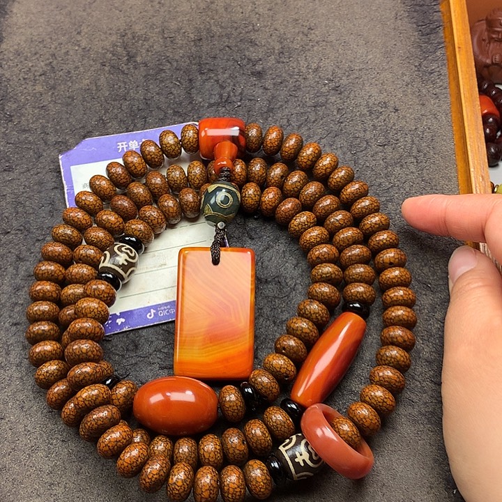 暖***)吊坠星月菩提脖挂