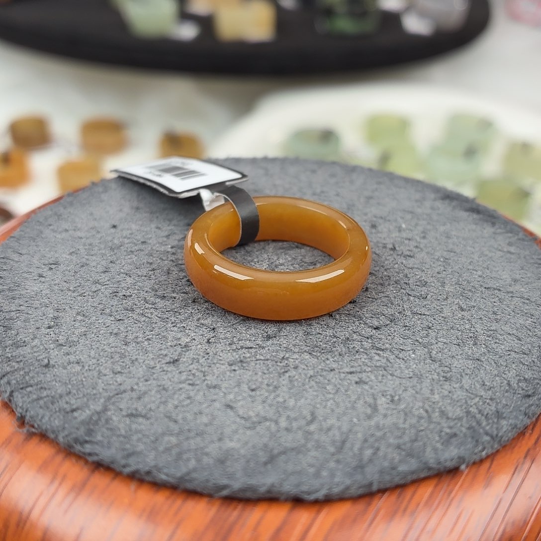 和田玉未镶嵌戒指b5橘糖窄轮胎18不退换