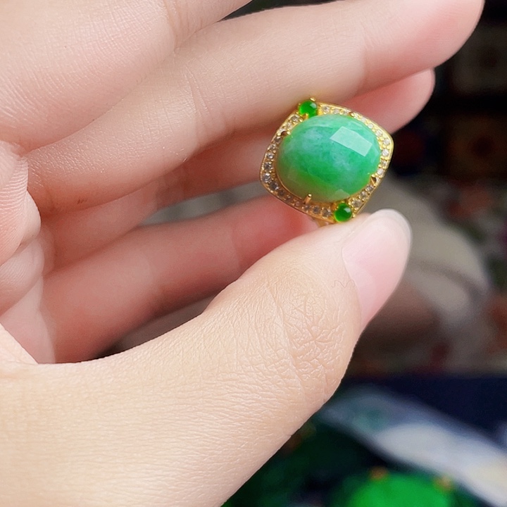 翡翠银S925镶嵌颈饰多样性