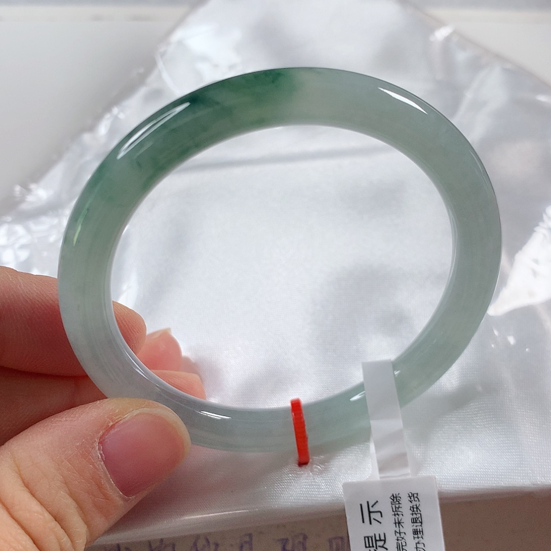 翡翠手镯未镶嵌⑨③
