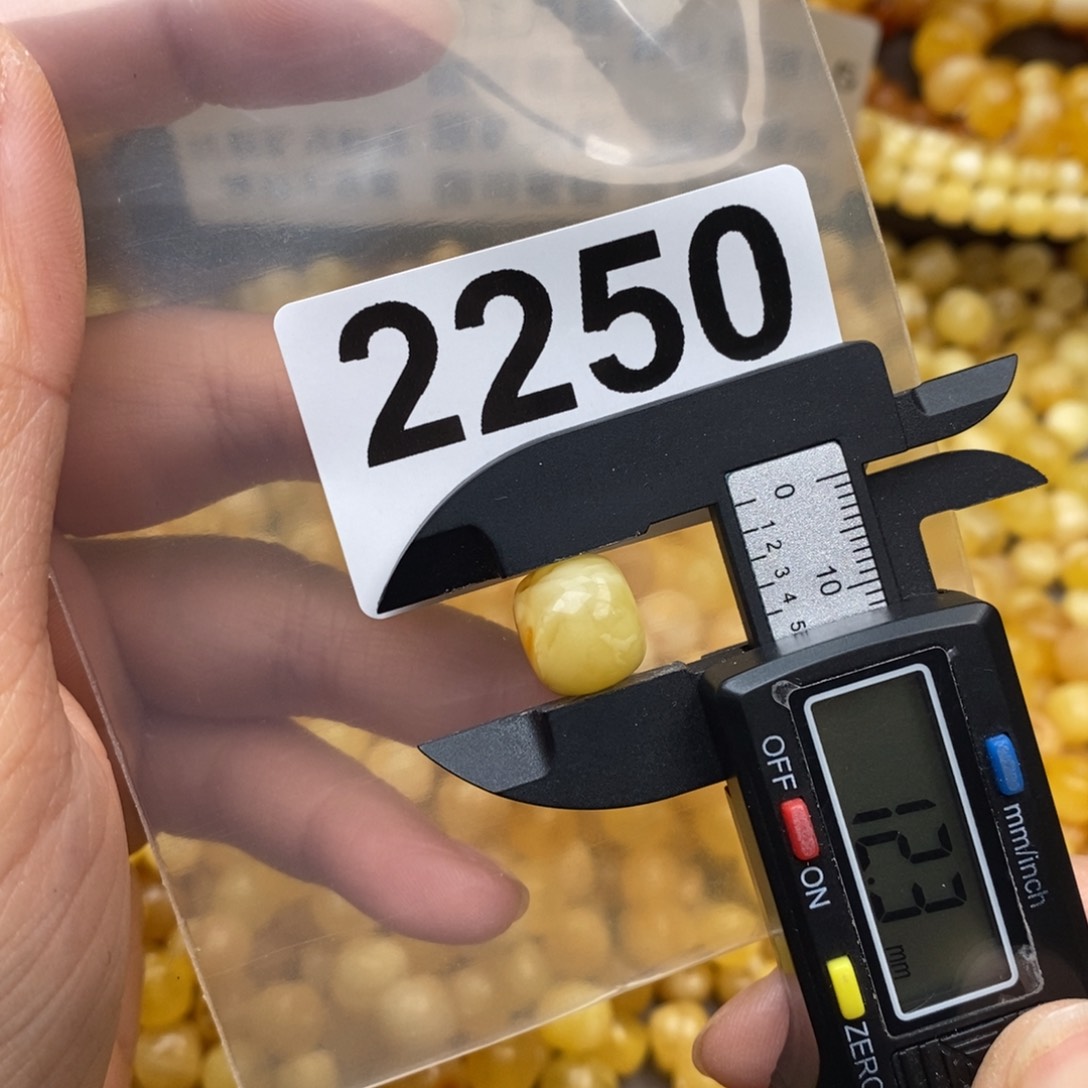 蜜蜡珠宝奇石未镶嵌