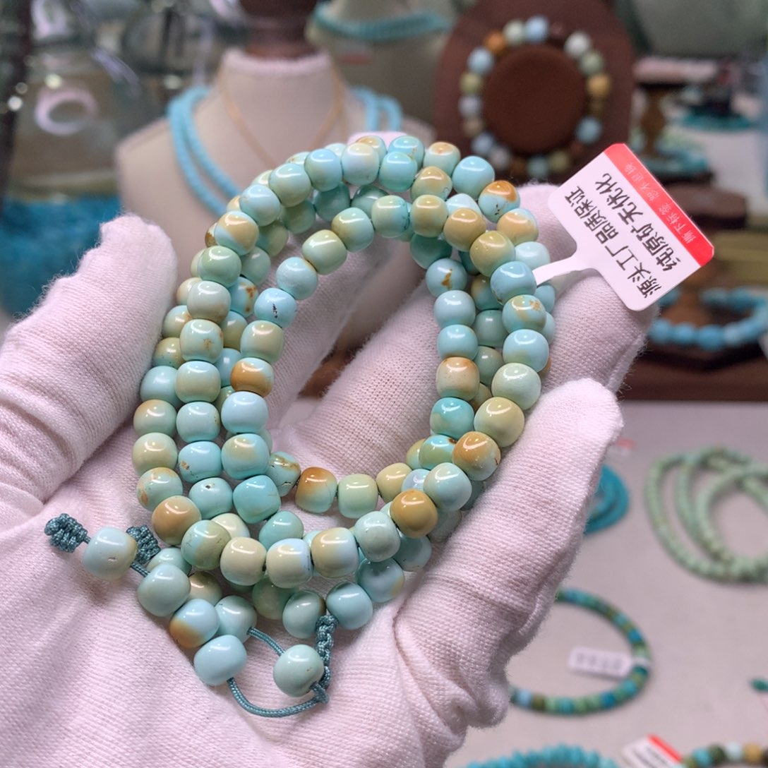 绿松石配饰未镶嵌