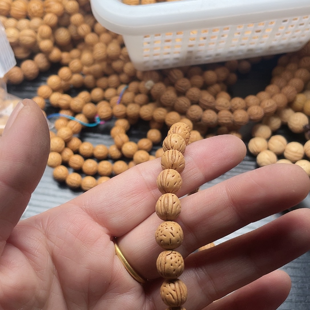 丹***队散籽批发小桃核388