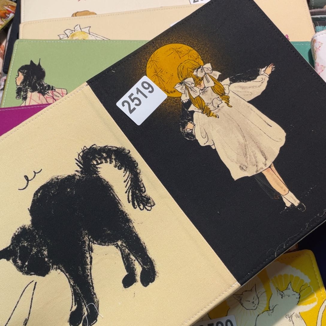 织绣A5 活页不加纸打孔2519