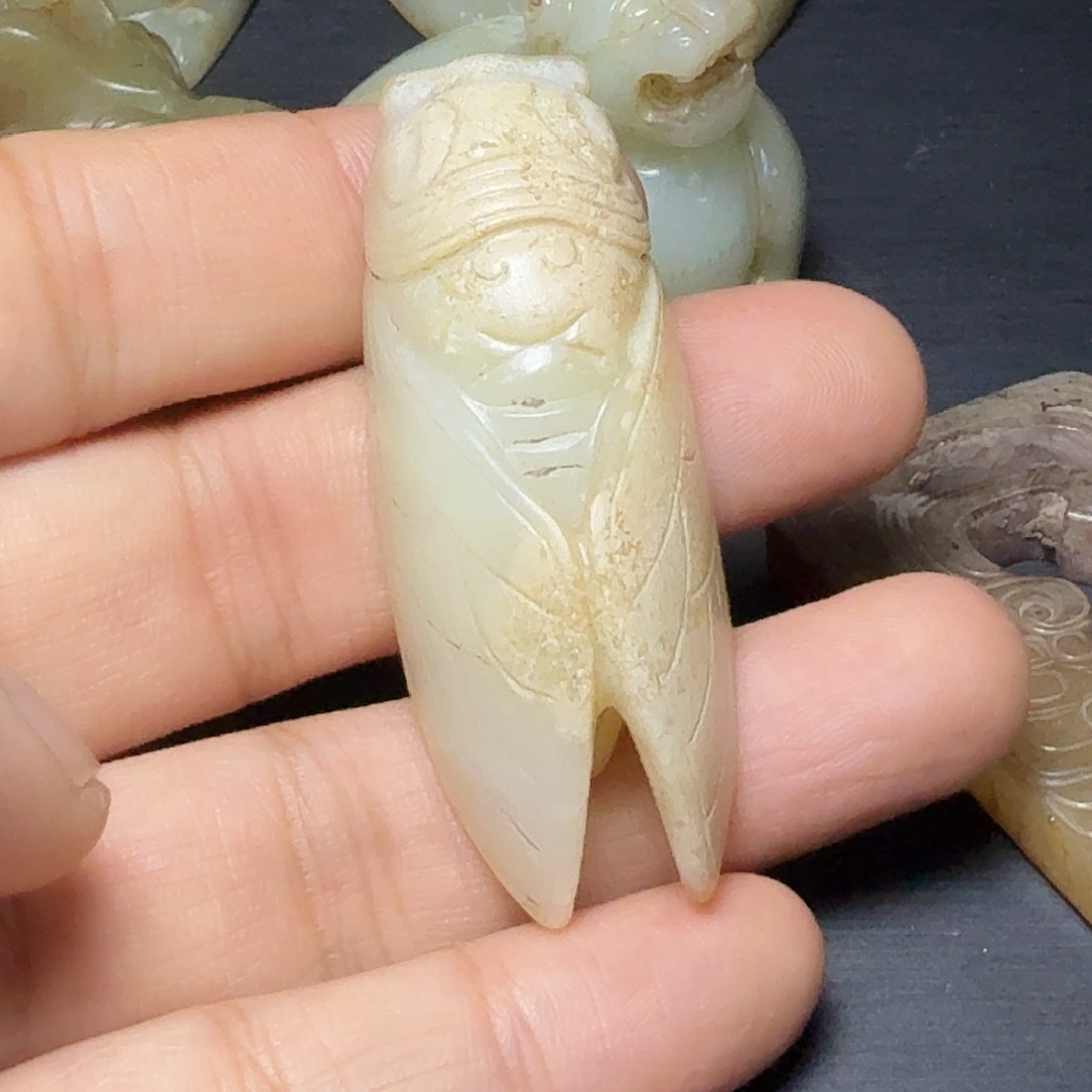 九***画和田玉（糖玉）未镶嵌挂件