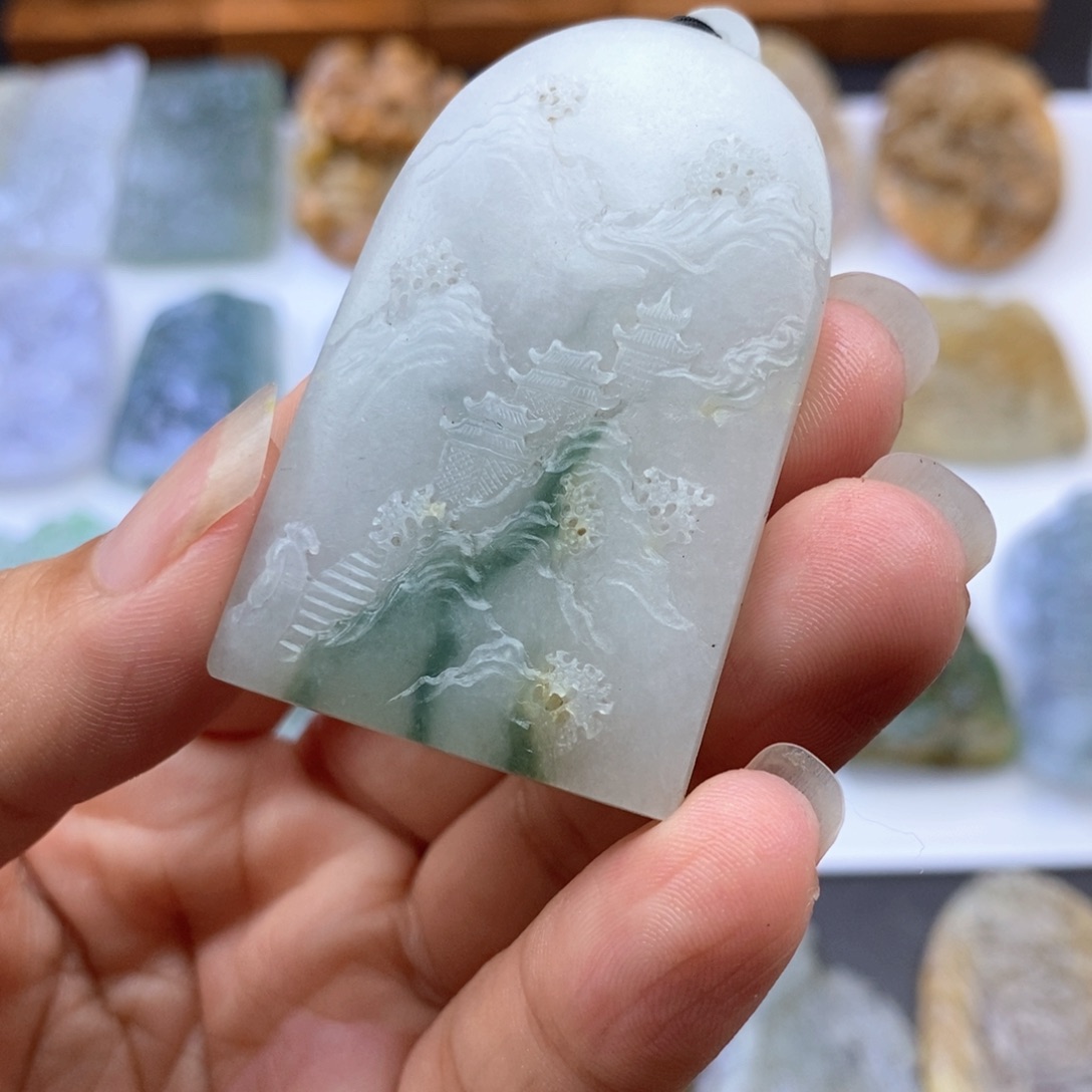 定制翡翠未镶嵌山水