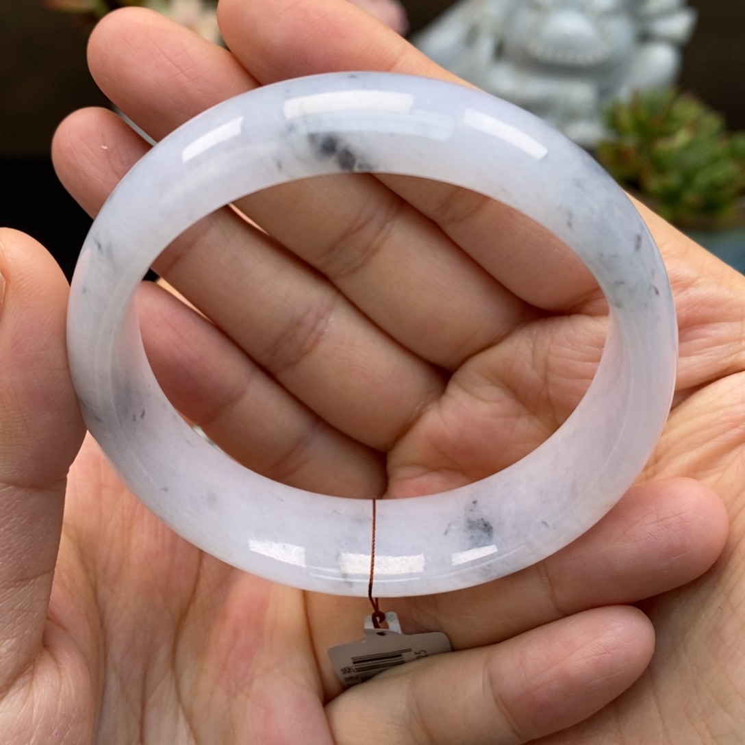 翡翠手镯未镶嵌天然