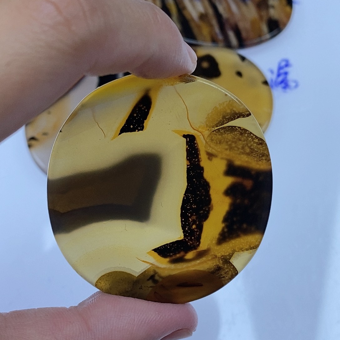 玛瑙/玉髓未镶嵌珠宝半成品