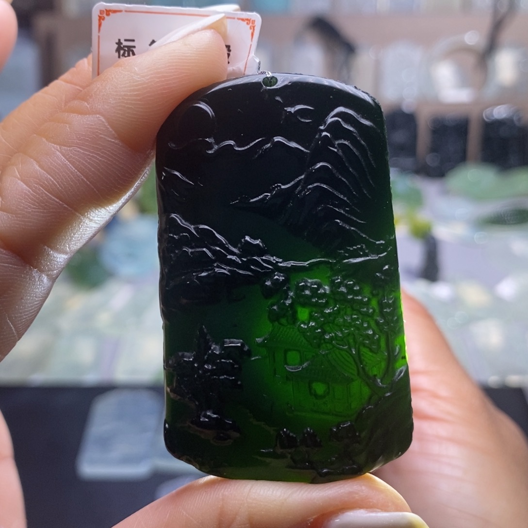 *****蛇纹石玉未镶嵌颈饰