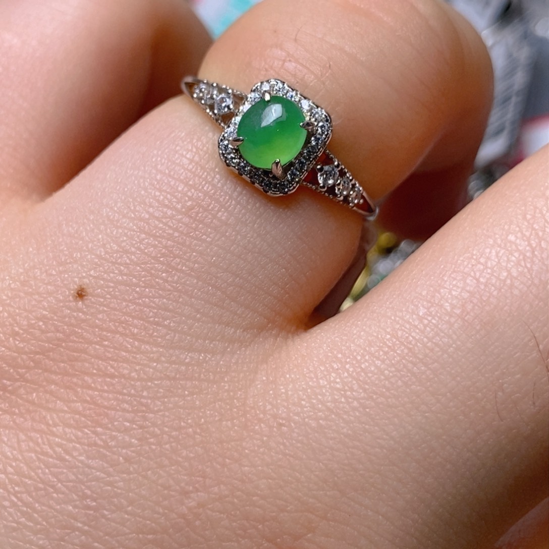 银S925镶嵌戒指翡翠百内无证书