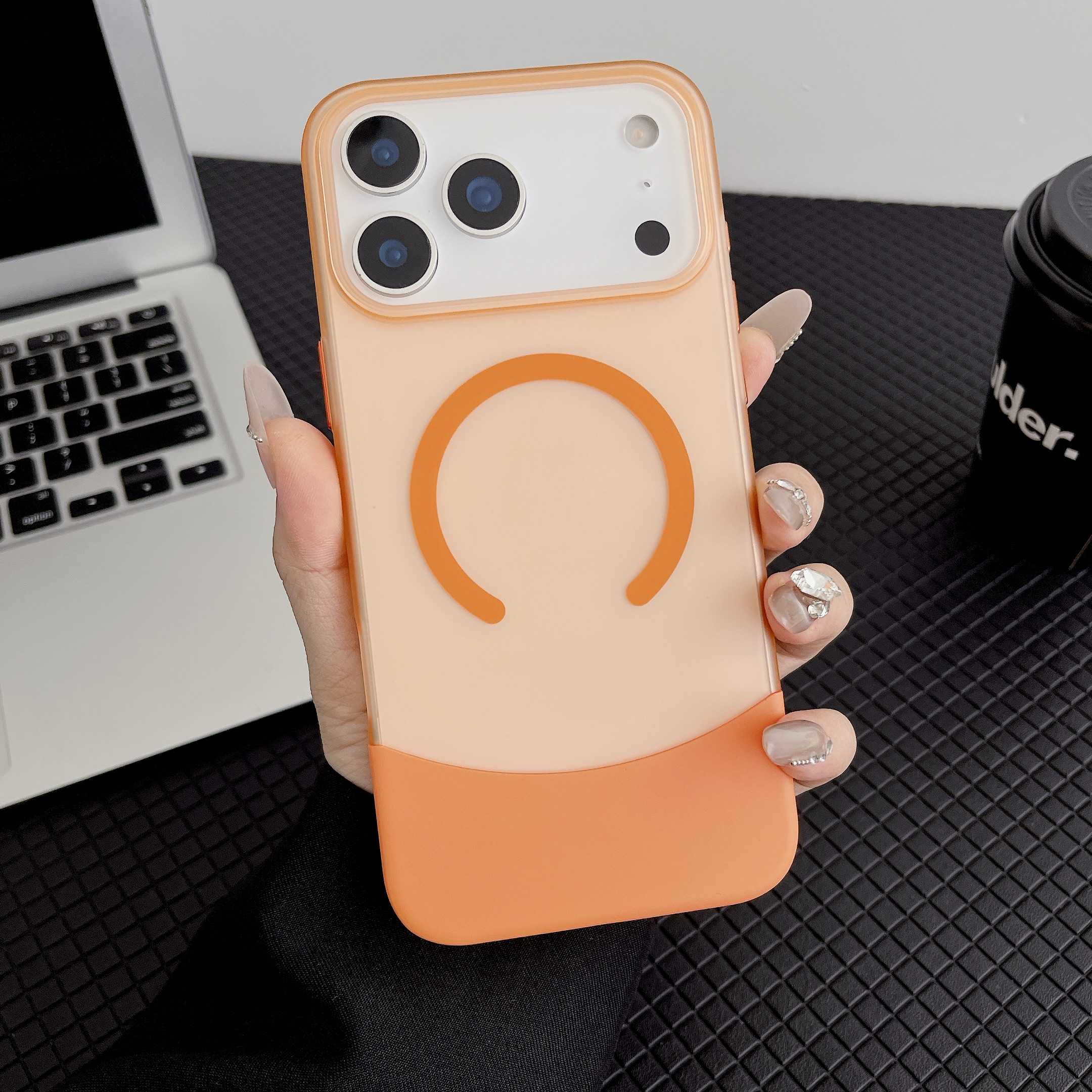 新款适用苹果17promax磁吸手机壳上下拼接肤感简约16/15/14高级感