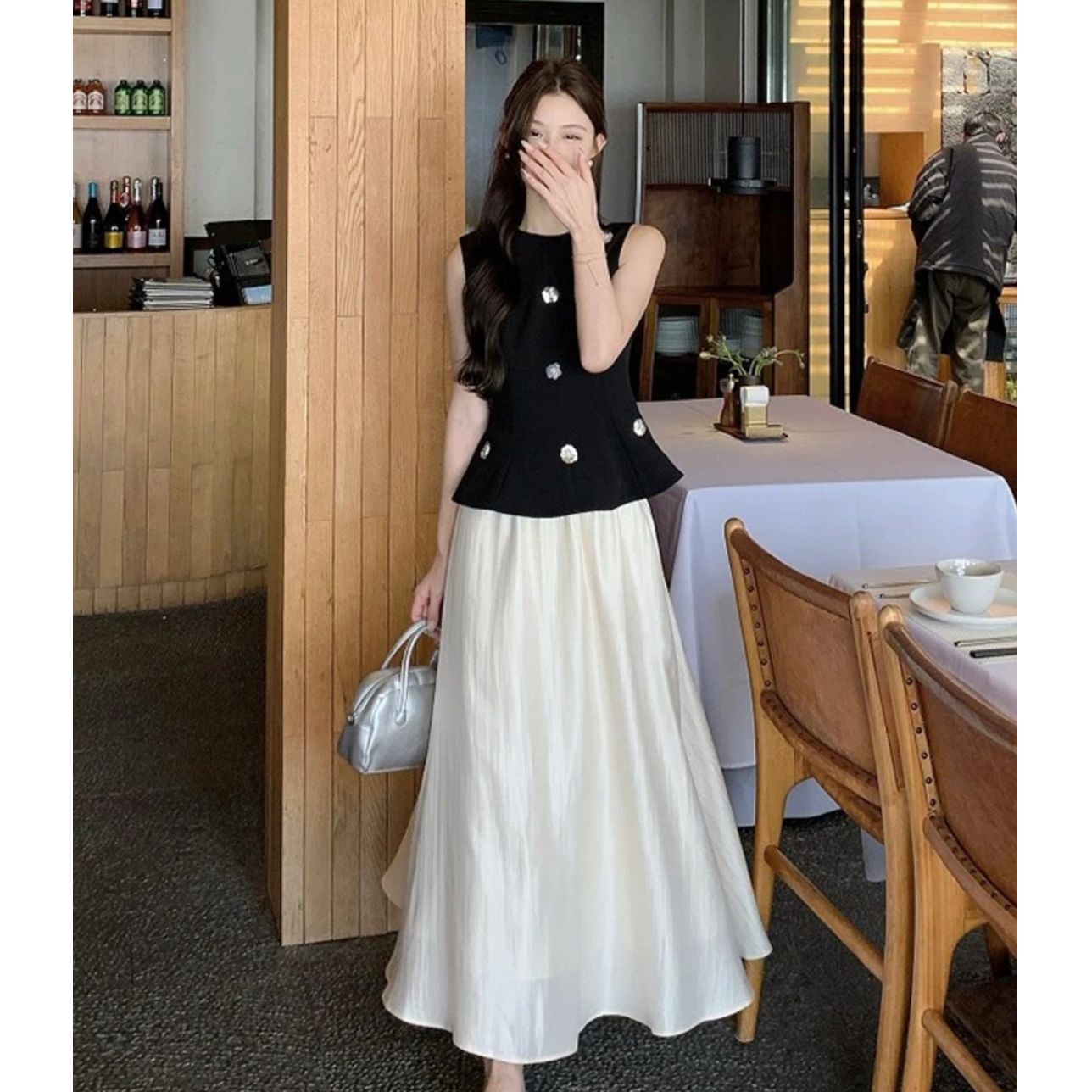 韩系千金套装2025春夏新款名媛无袖黑色亮片背心女收腰半裙两件套