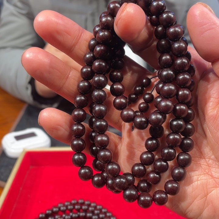 檀香紫檀（小叶紫檀）0.8的108颗手串