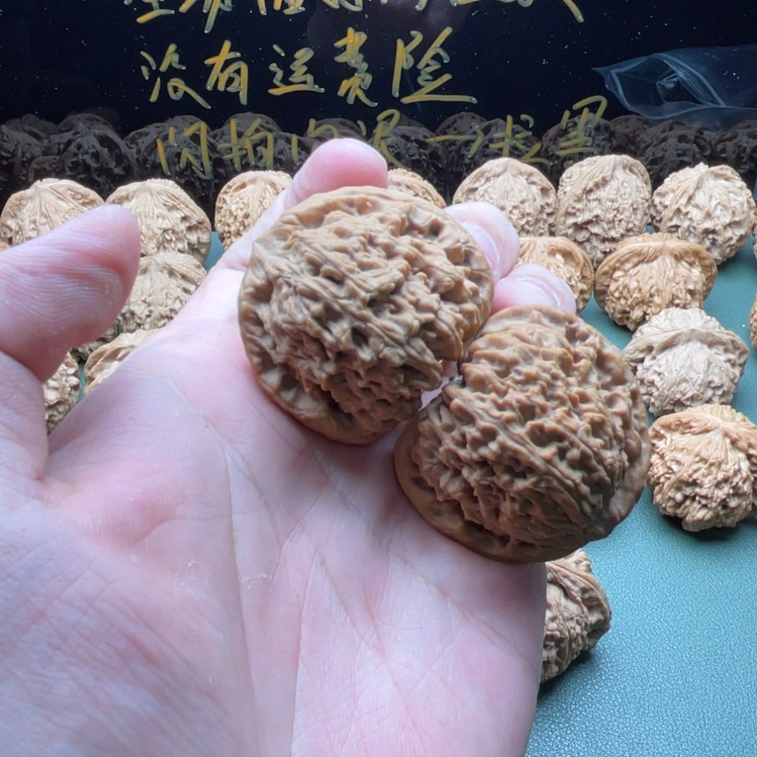 核桃把件41全品满肉南疆石