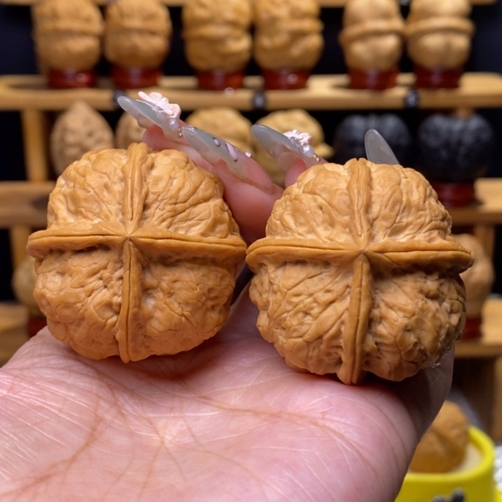 把件文玩核桃玉玺四棱21号40尺