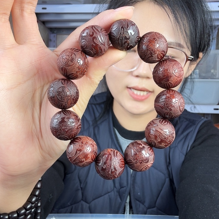塬****非洲紫檀（红花梨）紫檀2.0雕刻2条