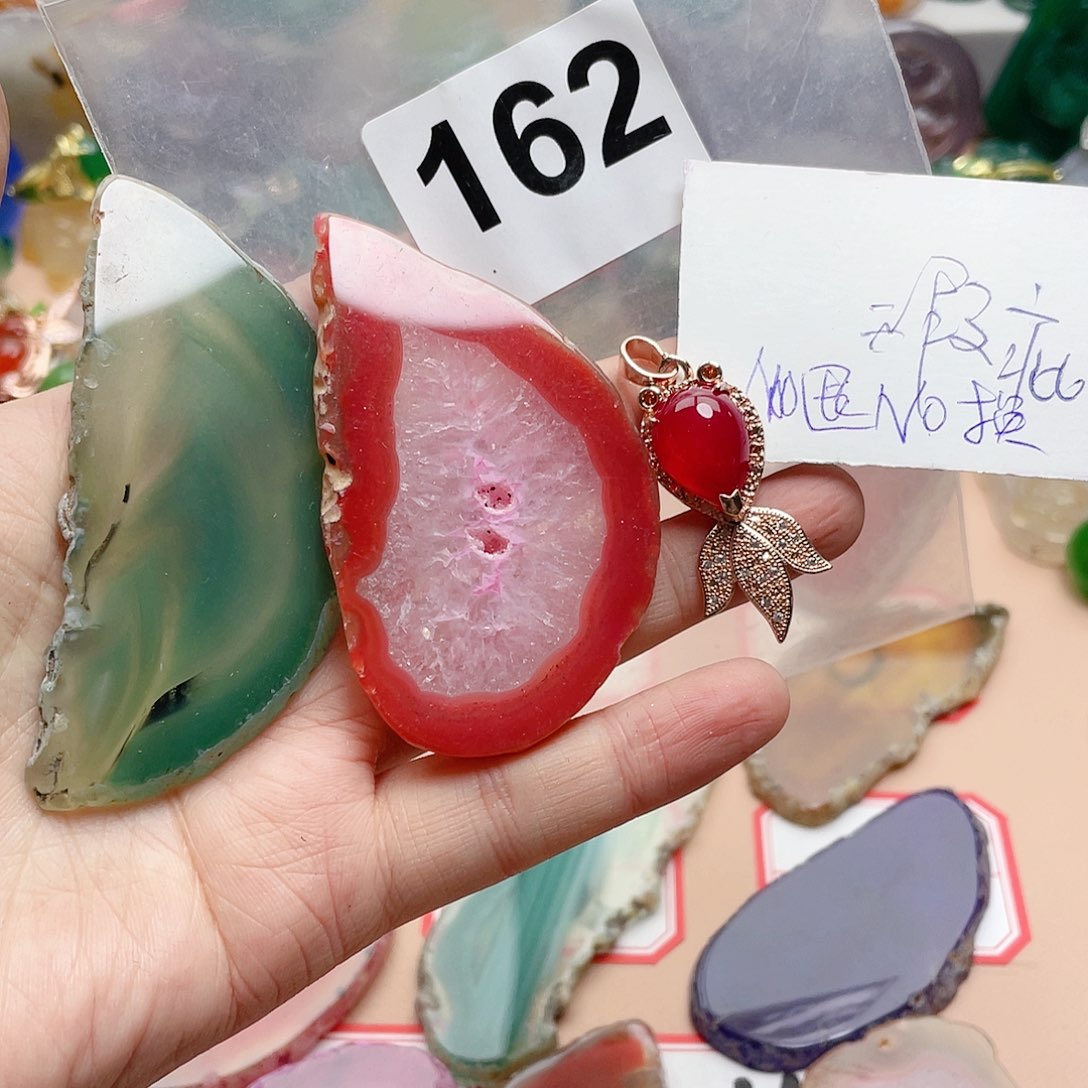 合金颈饰玛瑙/玉髓念*界