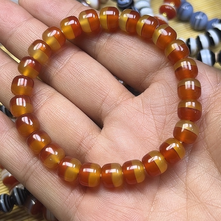 梓***伊玛瑙/玉髓未镶嵌手串