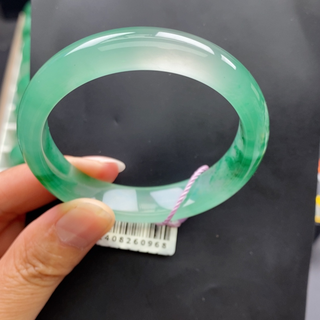 石英质玉手镯未镶嵌b****s